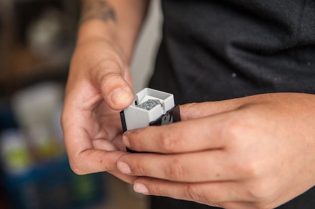 Инструменты и материалы, необходимые для поиска и замены резистора