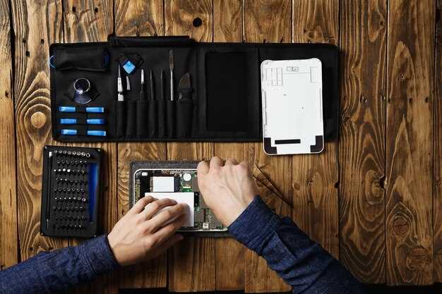 Обозначение и отсоединение кабелей дисплея