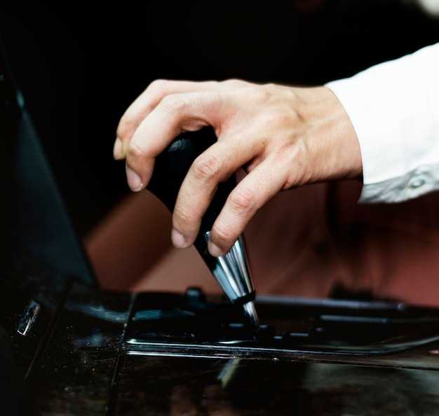 Как правильно установить новый замок и подключить электропроводку